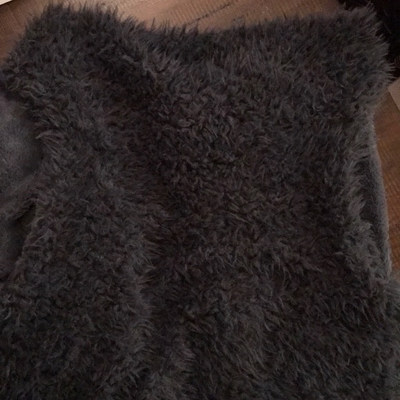 ‼️LAST DAY‼️ EUC~ Ellie ❤️ Kate Faux Fur Vest - Picture 2 of 7